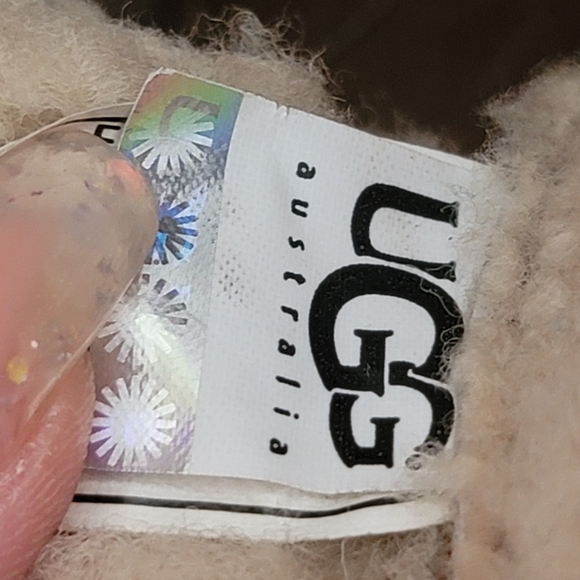 UGG Australia Akadia Lace Up Winter Boots size 9 - Picture 9 of 10